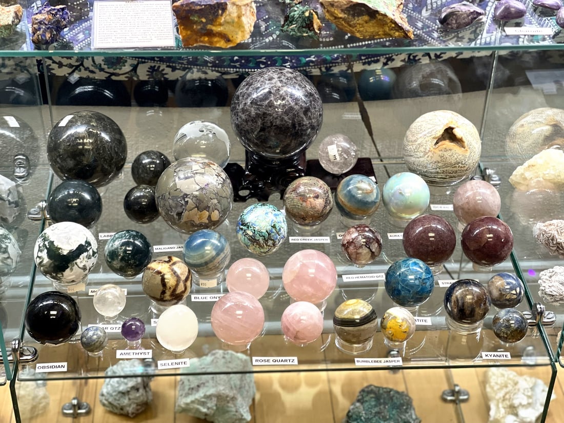 Spheres at Tremont Rocks